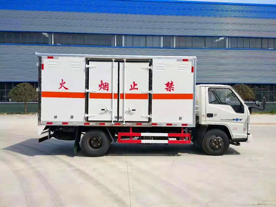 九類廢電瓶廢機油雜項廂式運輸車 危險品運輸車的專業化要求與安全管理